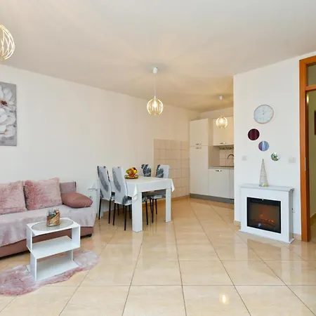 Apartment 2285 *
