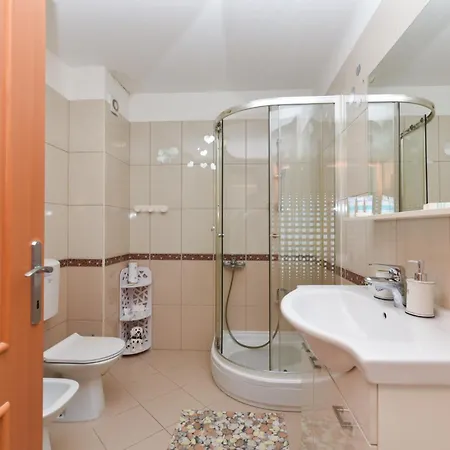 Apartment 2285 Liznjan