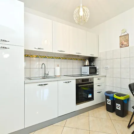 Apartment 2285
